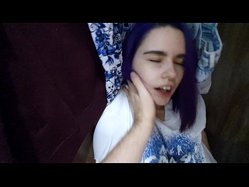 ❤️ Vaig trobar la meva germana a l'armari i la vaig ajudar a correr-se ❤️ Vídeo porno a nosaltres ca.https-tubsexer.ru ﹏